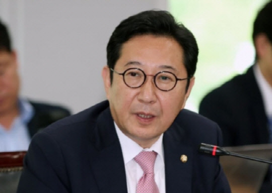 금융그룹 회장이 지주사는 물론 계열사들의 내부통제까지 책임지는 법안이 발의됐다. <연합뉴스>